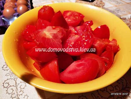 нарезаные помидоры